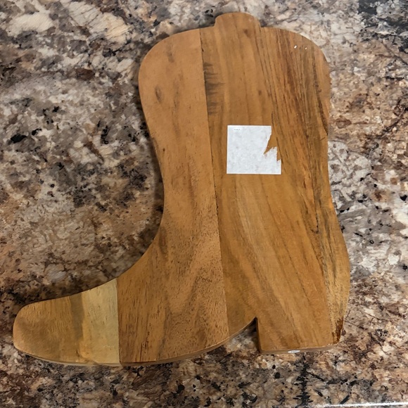 Rustic Wooden Boot - Picture 4 of 4